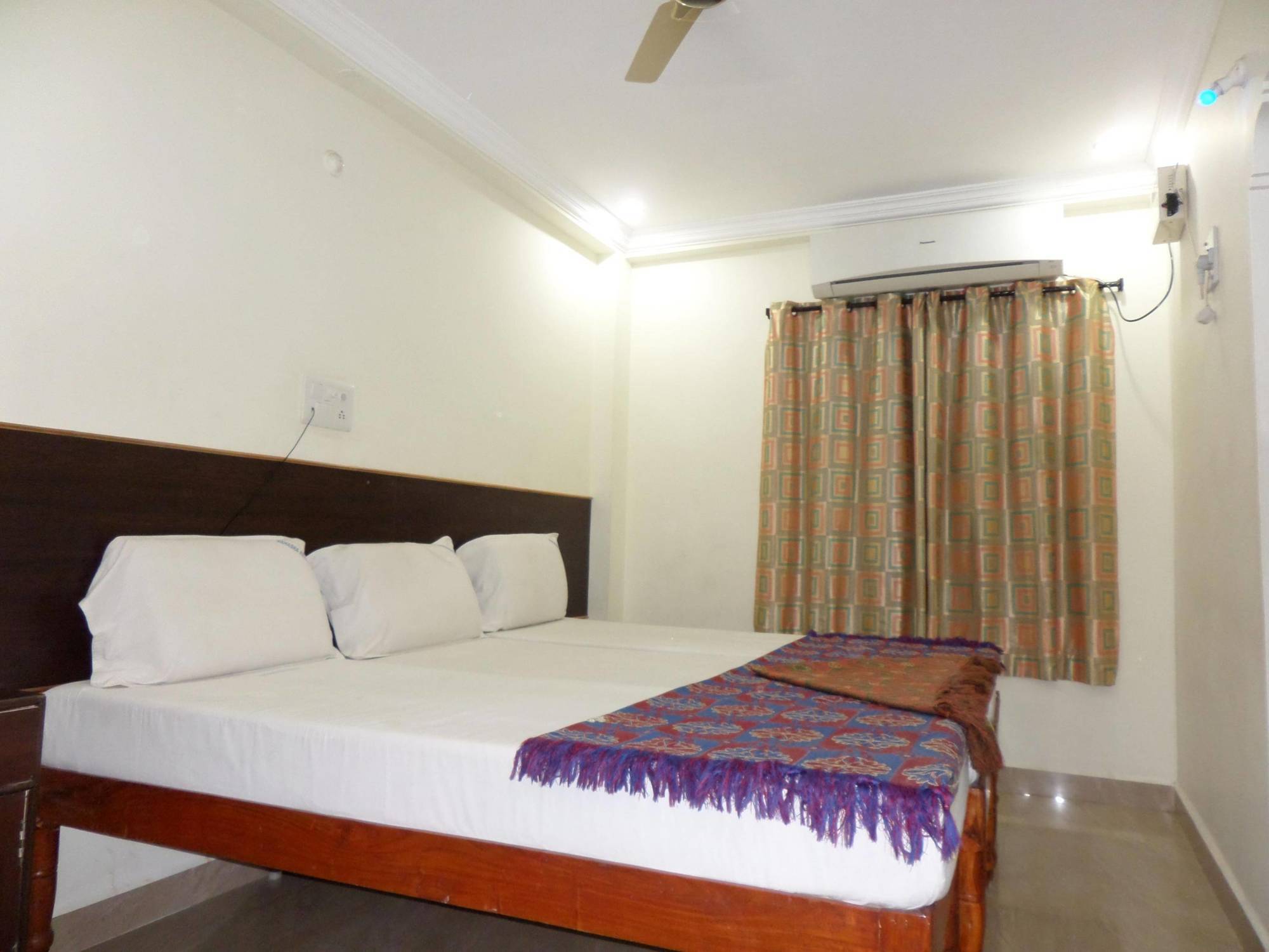 Hotel Sahasra Residency Tirupati Exterior foto